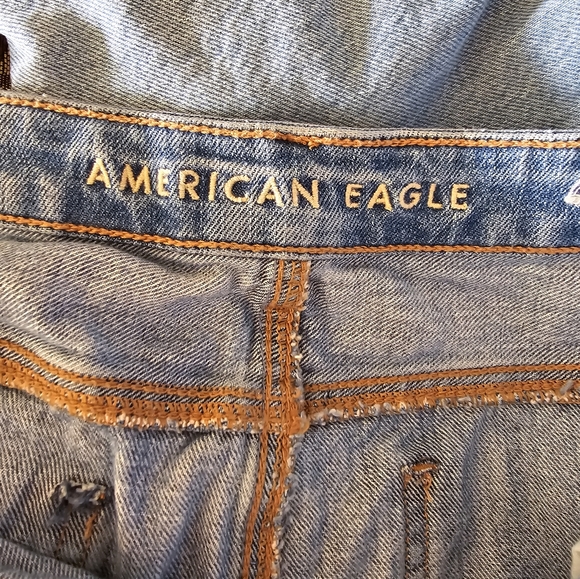 AE Mom Shorts - Picture 4 of 6